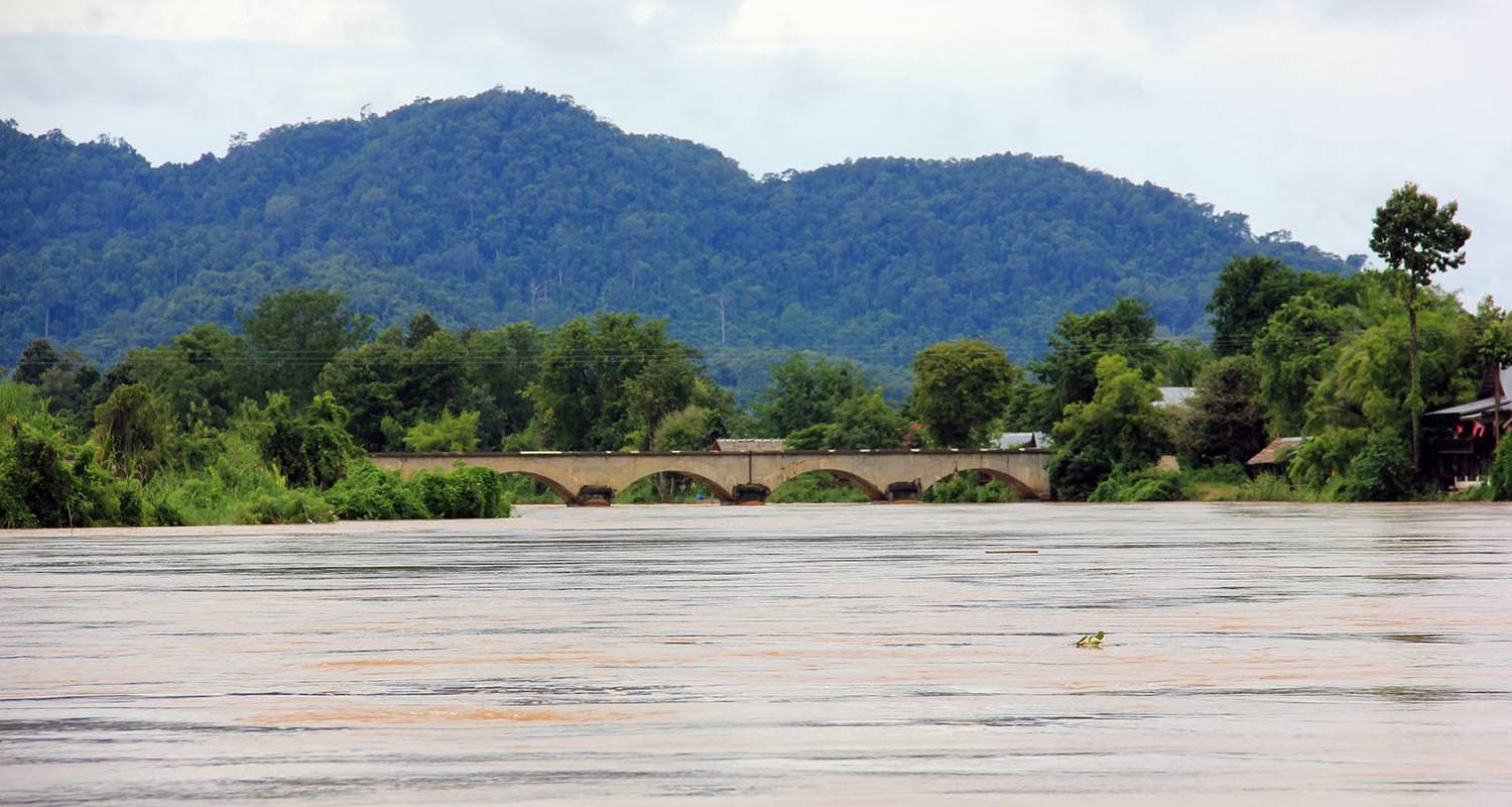 Laos Express Train Adventure 5-Day Laos Express Train Adventure 5-Day